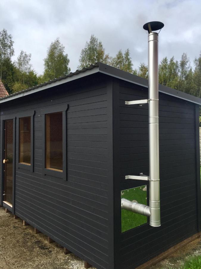 Red Bird Farm Bed and Breakfast Ystad Exterior foto