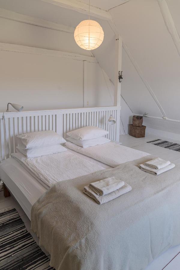 Red Bird Farm Bed and Breakfast Ystad Exterior foto