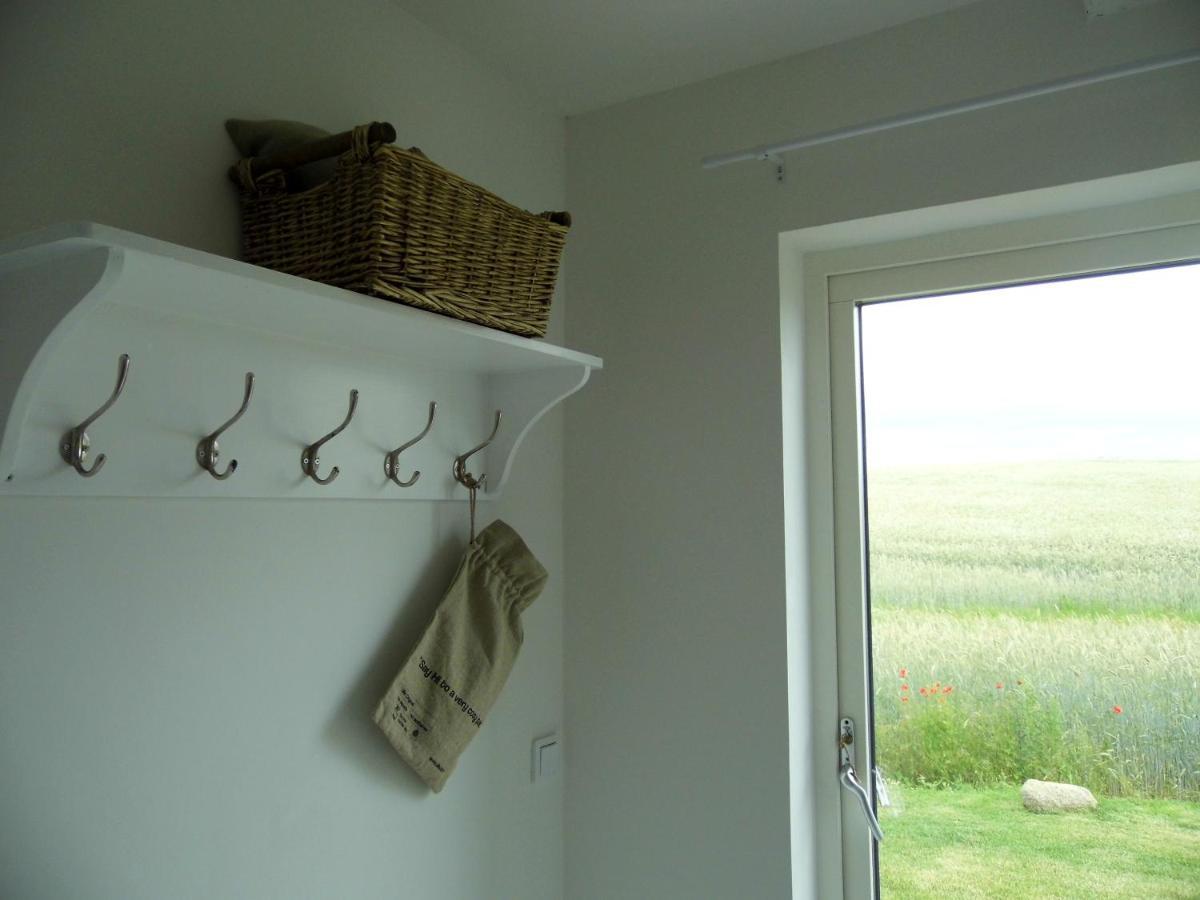 Red Bird Farm Bed and Breakfast Ystad Exterior foto