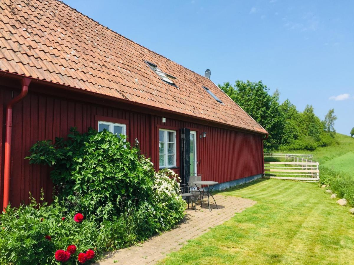 Red Bird Farm Bed and Breakfast Ystad Exterior foto